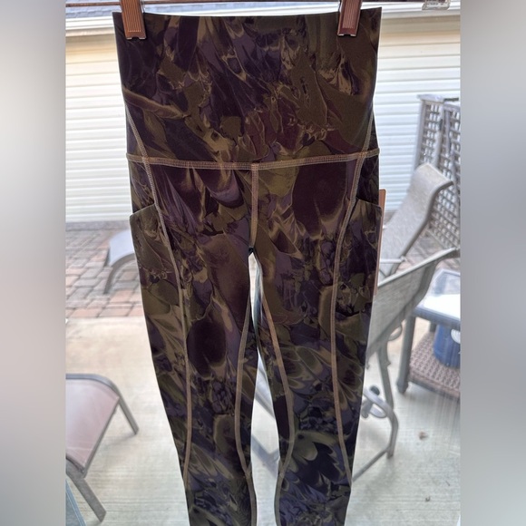 Lululemon Align High-Rise Pant with Pockets 25"
NOUVEAU MARBLE Palm Cour… - Picture 2 of 9